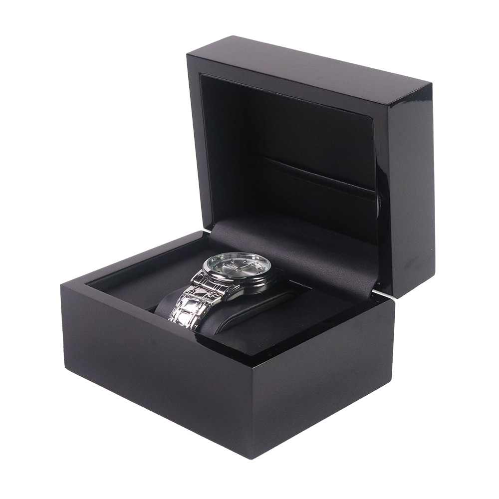 Luxury Watch Packaging Box - Black High-Gloss Lacquer Single Watch Box